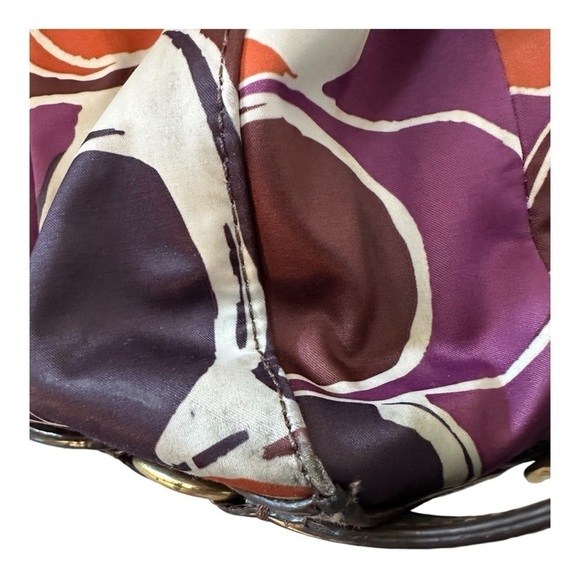 Coach Ashley Hand Drawn Scarf Print Hobo
Shoulder Bag - Picture 8 of 12